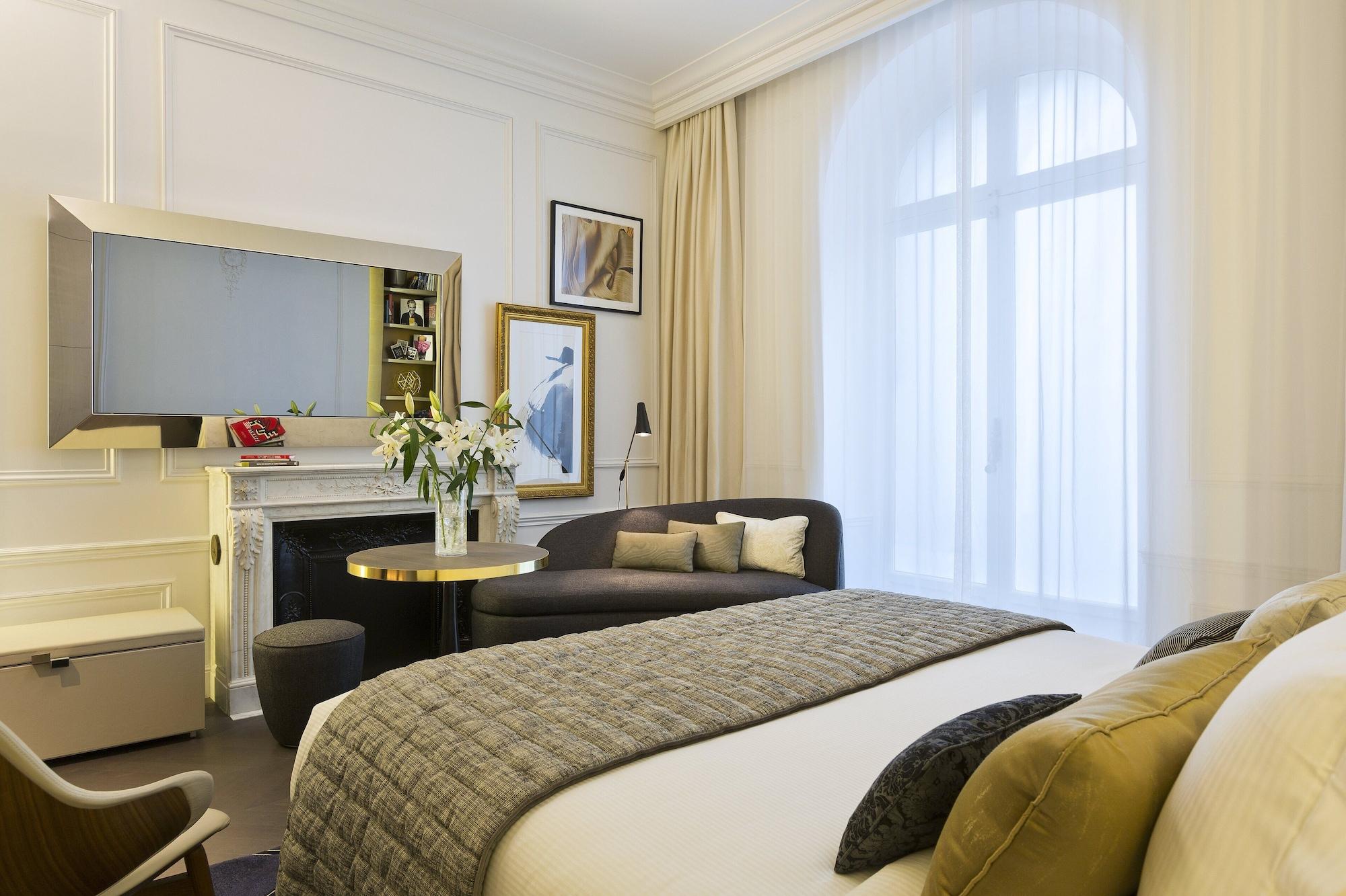 La Clef Champs-elysees By The Crest Collection Paris