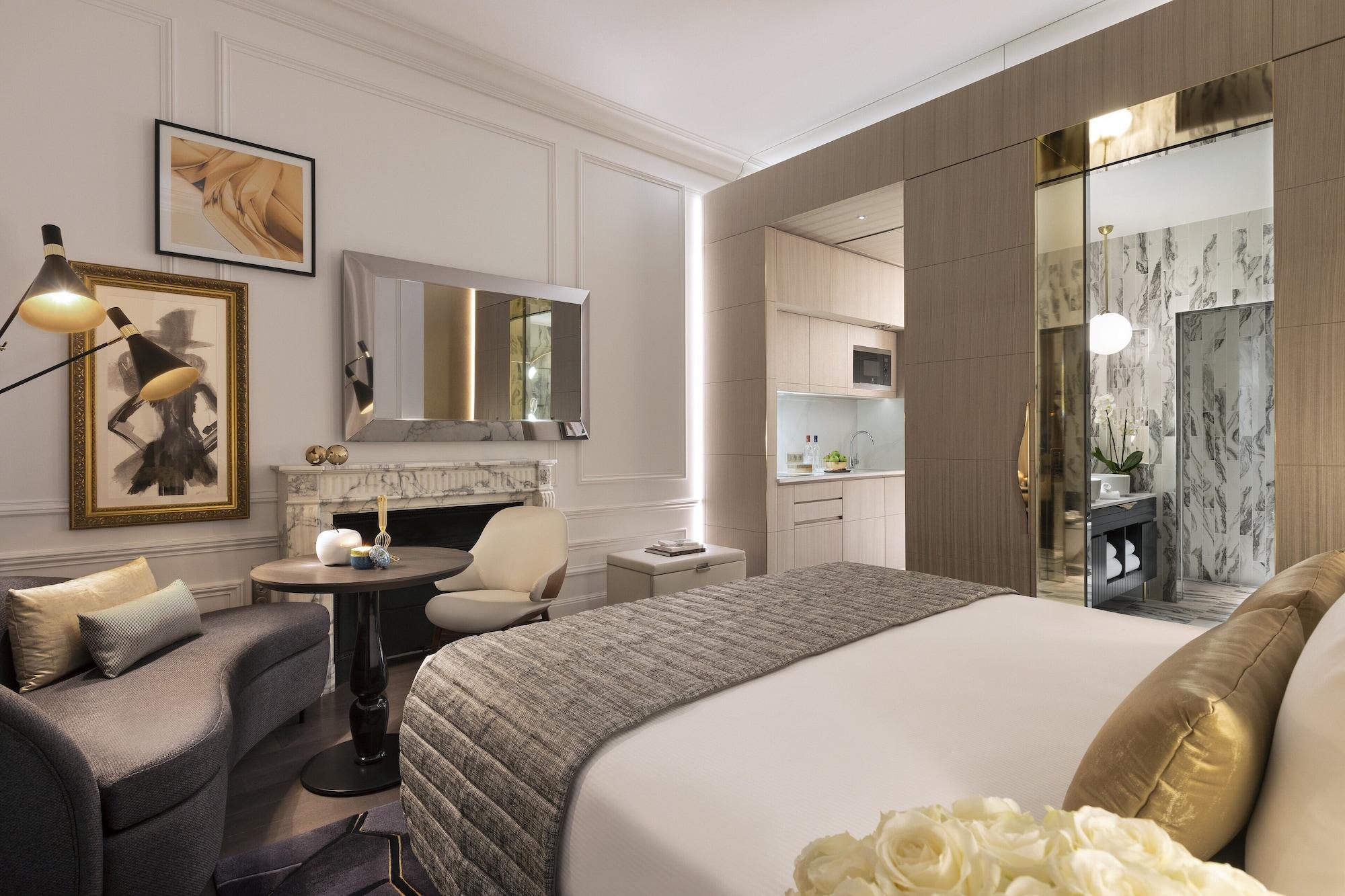 La Clef Champs-élysées By The Crest Collection