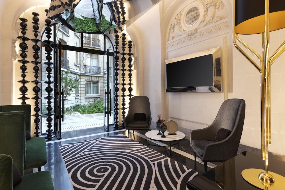 La Clef Champs-élysées By The Crest Collection Paris